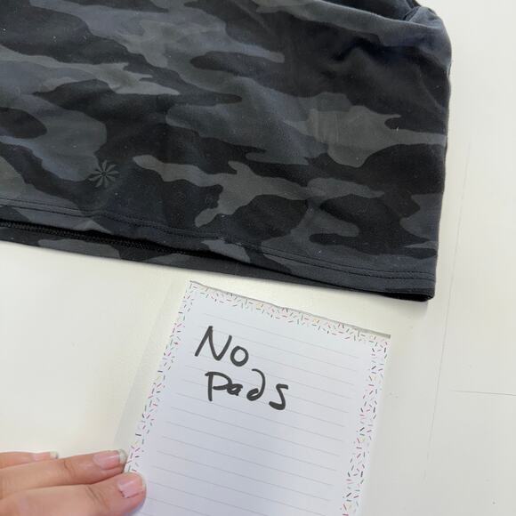 Athleta‎ Top Womens Small Black Grey Camo Print Conscious Crop Tank - Picture 8 of 8